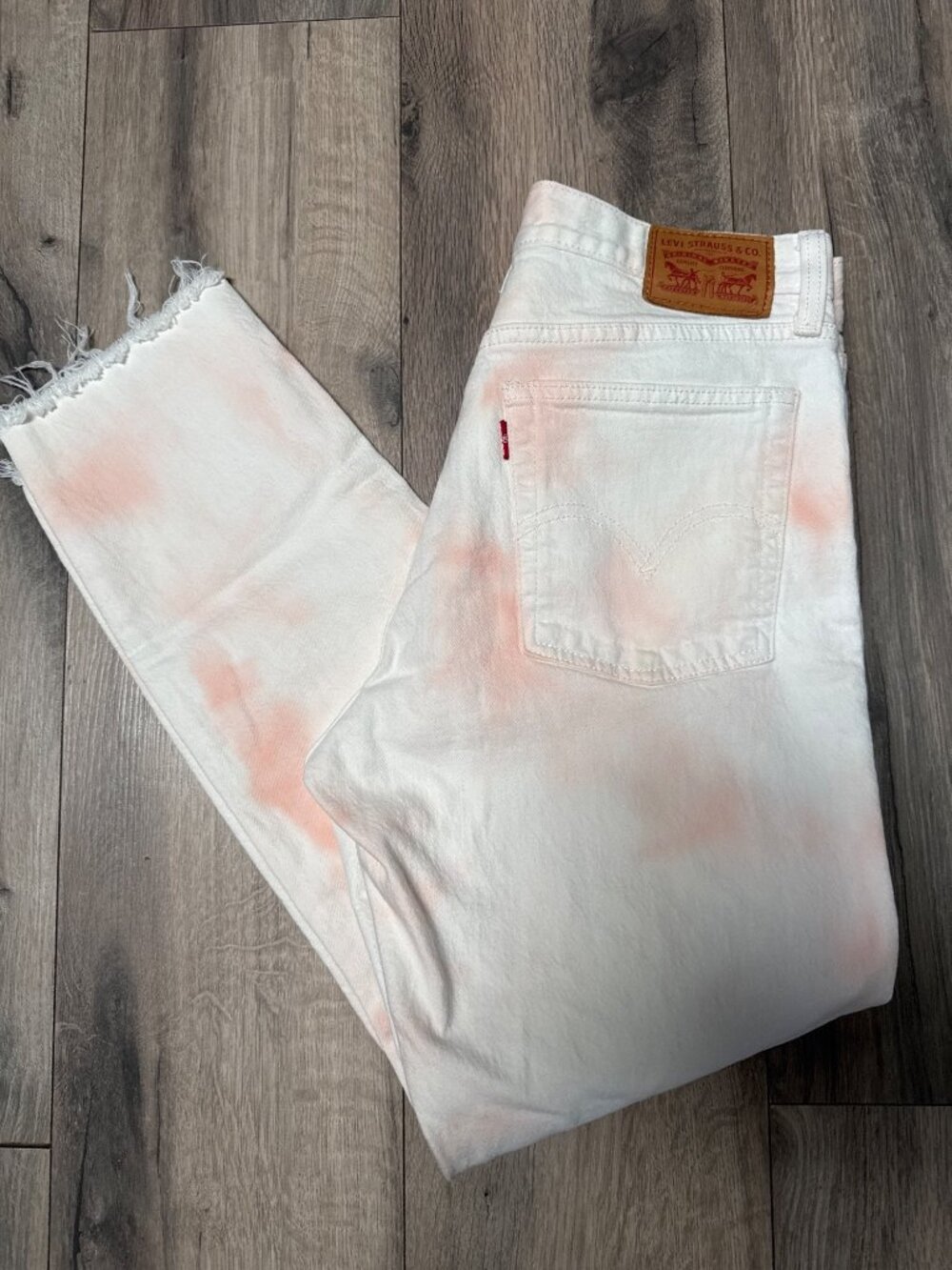 Levis White & Pink Tie-Dye 501 Button-Fly Jeans W29 Raw Hem